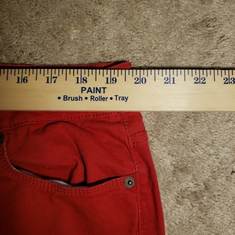 ♥️ LIZ CLAIBORNE RELAXED FIT RED JEANS SIZE 18T 37 W 32 L ♥️ - Picture 4 of 11